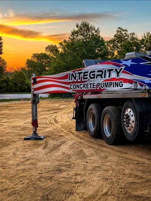 Outrigger of truck with Integrity Concrete Pouring